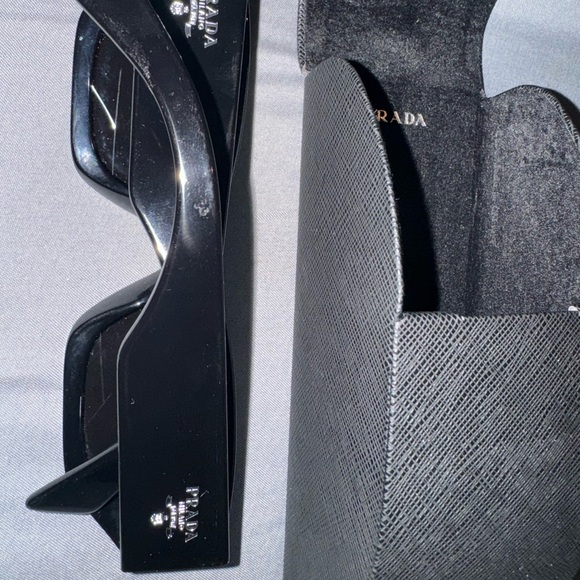 Brand new Prada glasses - Picture 4 of 6